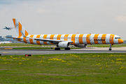 Condor Boeing 757-330 (D-ABOJ) at  Frankfurt am Main, Germany