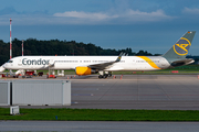 Condor Boeing 757-330 (D-ABOK) at  Hamburg - Fuhlsbuettel (Helmut Schmidt), Germany