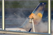 Condor Boeing 757-330 (D-ABOM) at  Hamburg - Fuhlsbuettel (Helmut Schmidt), Germany