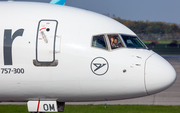 Condor Boeing 757-330 (D-ABOM) at  Hamburg - Fuhlsbuettel (Helmut Schmidt), Germany