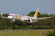 Condor Boeing 757-330 (D-ABON) at  Hamburg - Fuhlsbuettel (Helmut Schmidt), Germany