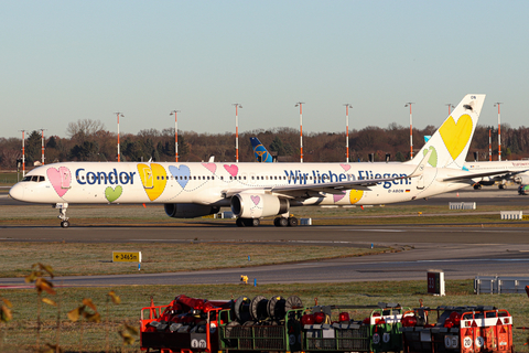 Condor Boeing 757-330 (D-ABON) at  Hamburg - Fuhlsbuettel (Helmut Schmidt), Germany