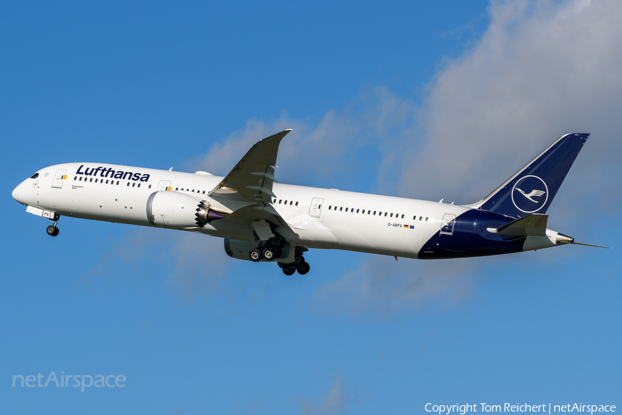 Lufthansa Boeing 787-9 Dreamliner (D-ABPA) | Photo 531981