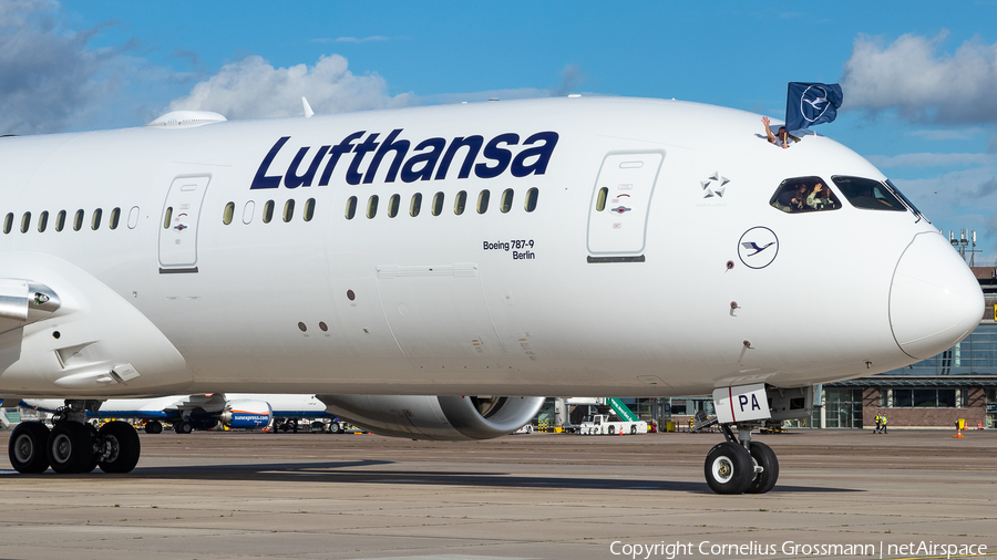 Lufthansa Boeing 787-9 Dreamliner (D-ABPA) | Photo 532097