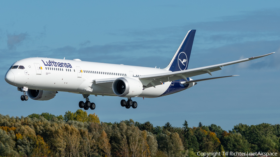 Lufthansa Boeing 787-9 Dreamliner (D-ABPA) | Photo 532396
