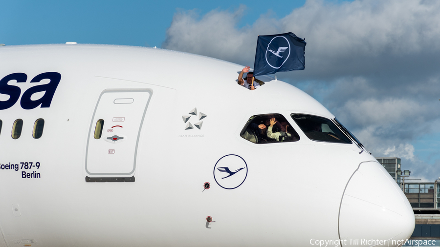 Lufthansa Boeing 787-9 Dreamliner (D-ABPA) | Photo 532401