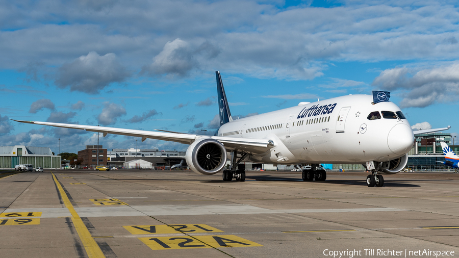 Lufthansa Boeing 787-9 Dreamliner (D-ABPA) | Photo 532403