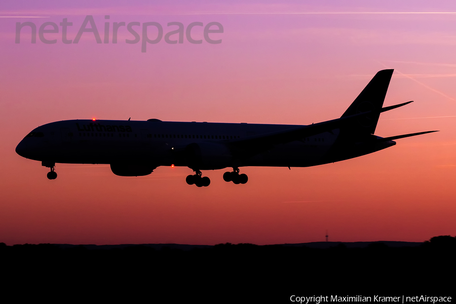 Lufthansa Boeing 787-9 Dreamliner (D-ABPA) | Photo 530829