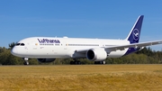 Lufthansa Boeing 787-9 Dreamliner (D-ABPA) at  Everett - Snohomish County/Paine Field, United States