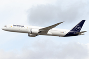 Lufthansa Boeing 787-9 Dreamliner (D-ABPC) at  Munich, Germany