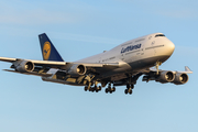 Lufthansa Boeing 747-430 (D-ABTL) at  Toronto - Pearson International, Canada