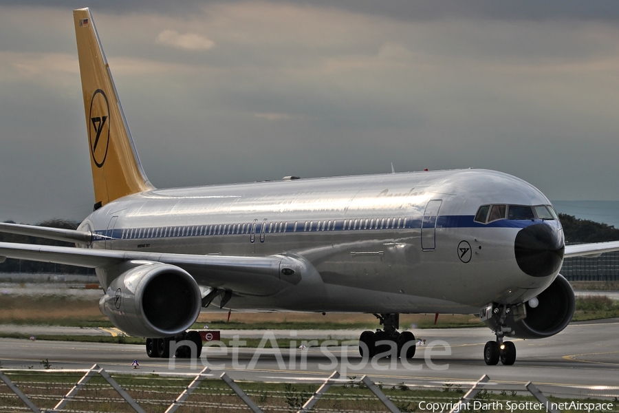 Condor Boeing 767-31B(ER) (D-ABUM) | Photo 223026
