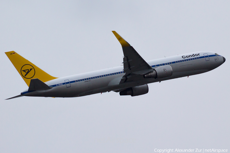 Condor Boeing 767-31B(ER) (D-ABUM) | Photo 397810