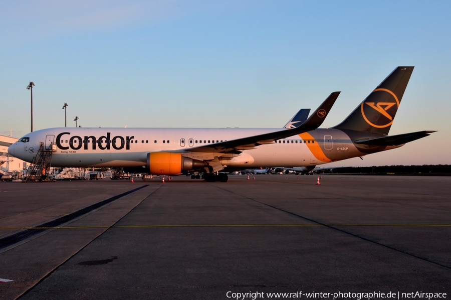 Condor Boeing 767-3Q8(ER) (D-ABUP) | Photo 507171