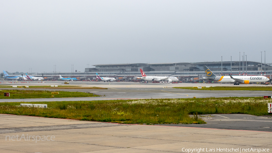 Condor Boeing 767-38E(ER) (D-ABUS) | Photo 389428