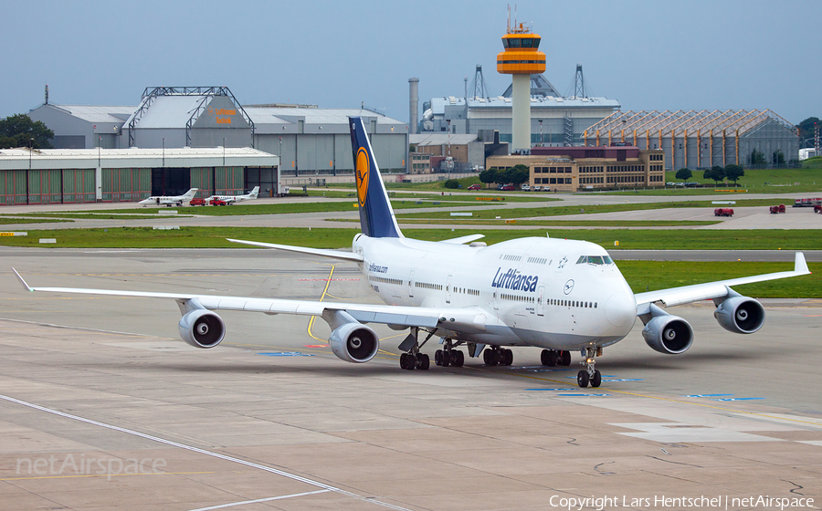 Lufthansa Boeing 747-430 (D-ABVD) | Photo 300055