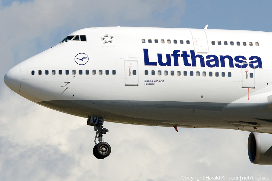 Lufthansa Boeing 747-430 (D-ABVE) | Photo 293316