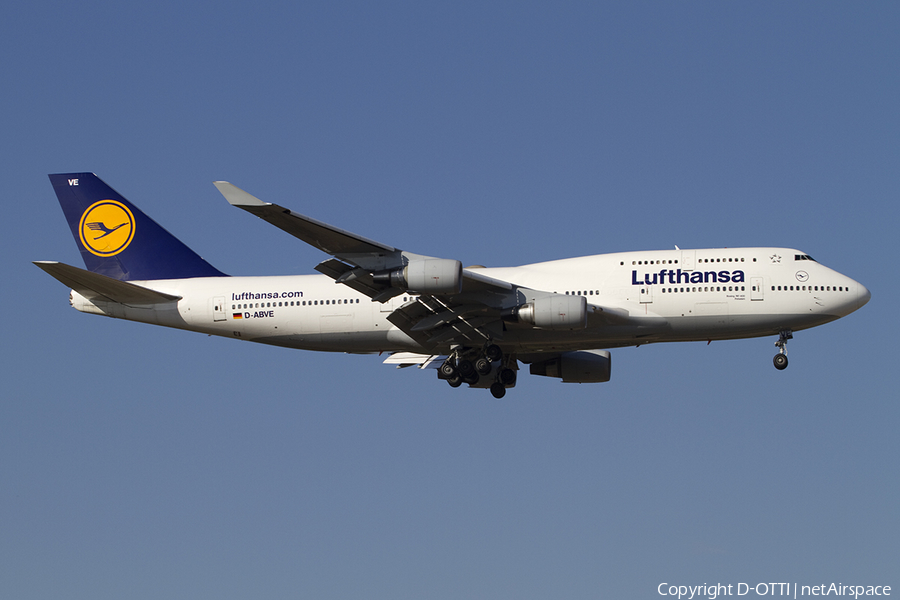 Lufthansa Boeing 747-430 (D-ABVE) | Photo 396073