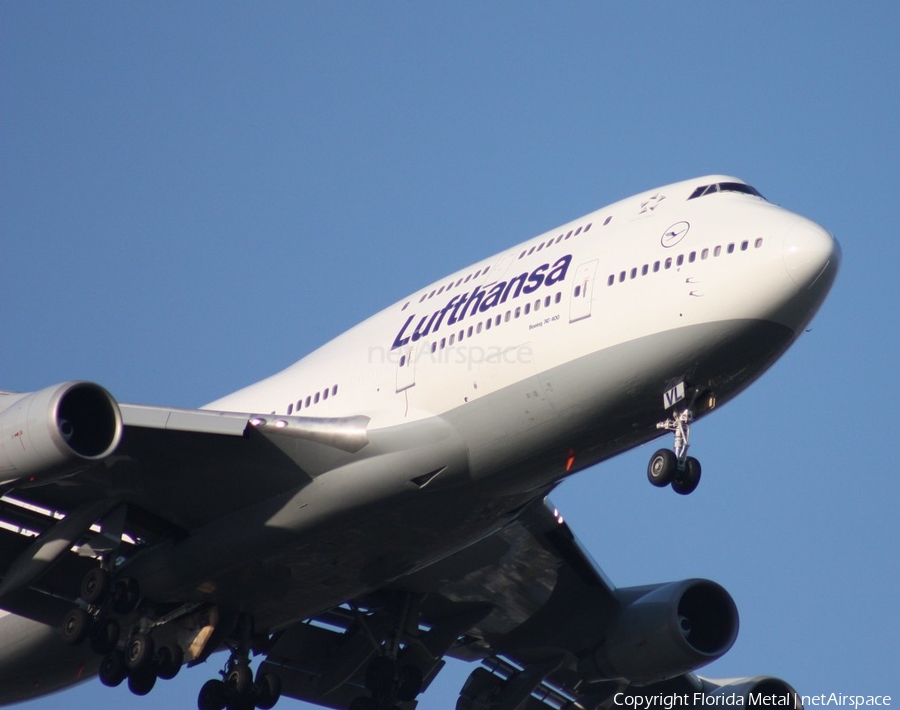 Lufthansa Boeing 747-430 (D-ABVL) | Photo 305251