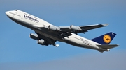 Lufthansa Boeing 747-430 (D-ABVM) at  Frankfurt am Main, Germany