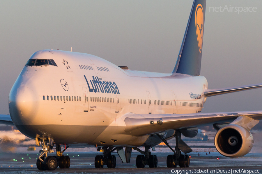 Lufthansa Boeing 747-430 (D-ABVN) | Photo 116499