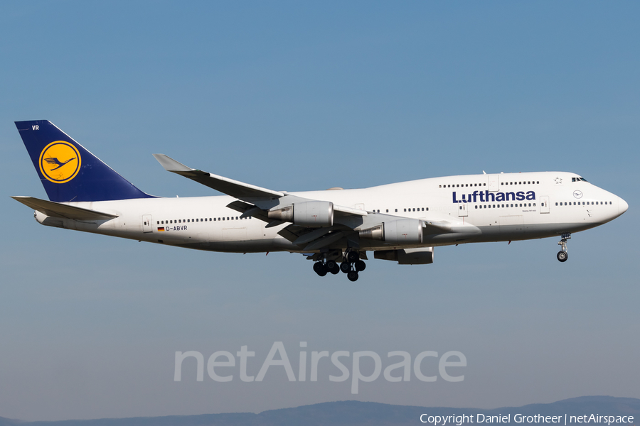 Lufthansa Boeing 747-430 (D-ABVR) | Photo 238233