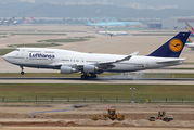 Lufthansa Boeing 747-430 (D-ABVR) at  Seoul - Incheon International, South Korea