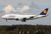 Lufthansa Boeing 747-430 (D-ABVS) at  Hamburg - Fuhlsbuettel (Helmut Schmidt), Germany