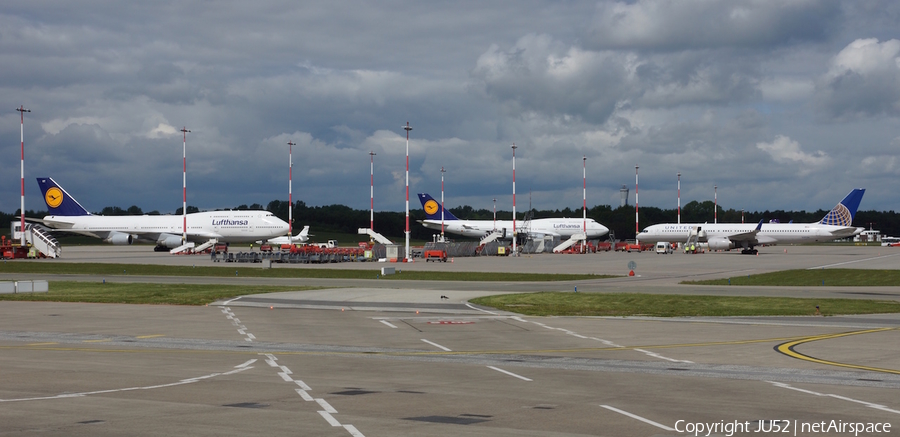 Lufthansa Boeing 747-430 (D-ABVT) | Photo 76740