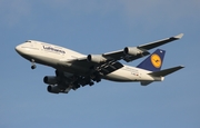 Lufthansa Boeing 747-430 (D-ABVU) at  Orlando - International (McCoy), United States