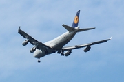 Lufthansa Boeing 747-430 (D-ABVU) at  Seattle/Tacoma - International, United States