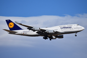Lufthansa Boeing 747-430 (D-ABVW) at  Denver - International, United States