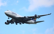 Lufthansa Boeing 747-430 (D-ABVW) at  Detroit - Metropolitan Wayne County, United States