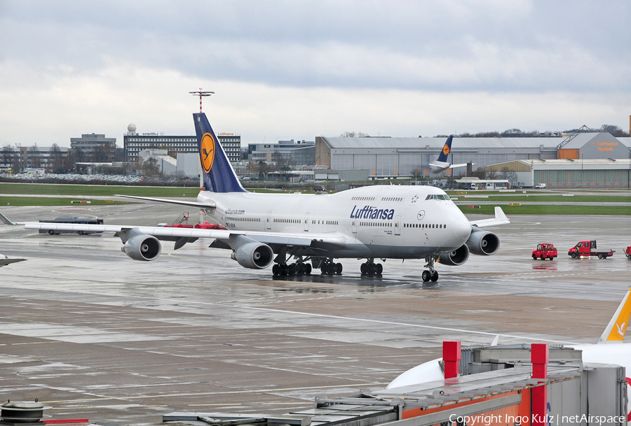 Lufthansa Boeing 747-430 (D-ABVW) | Photo 63043