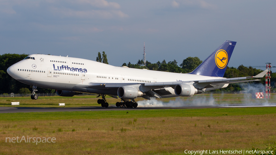 Lufthansa Boeing 747-430 (D-ABVW) | Photo 389728