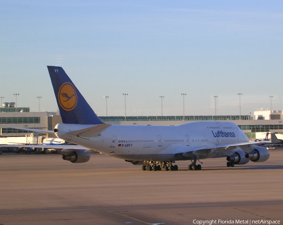 Lufthansa Boeing 747-430 (D-ABVY) | Photo 570633