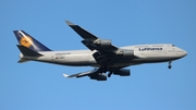 Lufthansa Boeing 747-430 (D-ABVY) at  Orlando - International (McCoy), United States