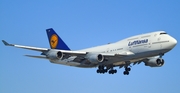 Lufthansa Boeing 747-430 (D-ABVY) at  Toronto - Pearson International, Canada