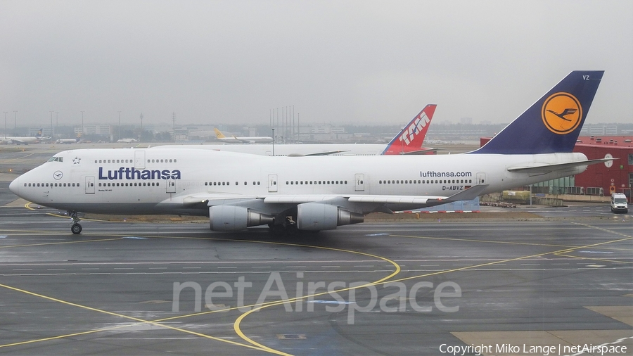 Lufthansa Boeing 747-430 (D-ABVZ) | Photo 182929