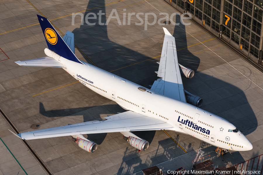 Lufthansa Boeing 747-430 (D-ABVZ) | Photo 477025