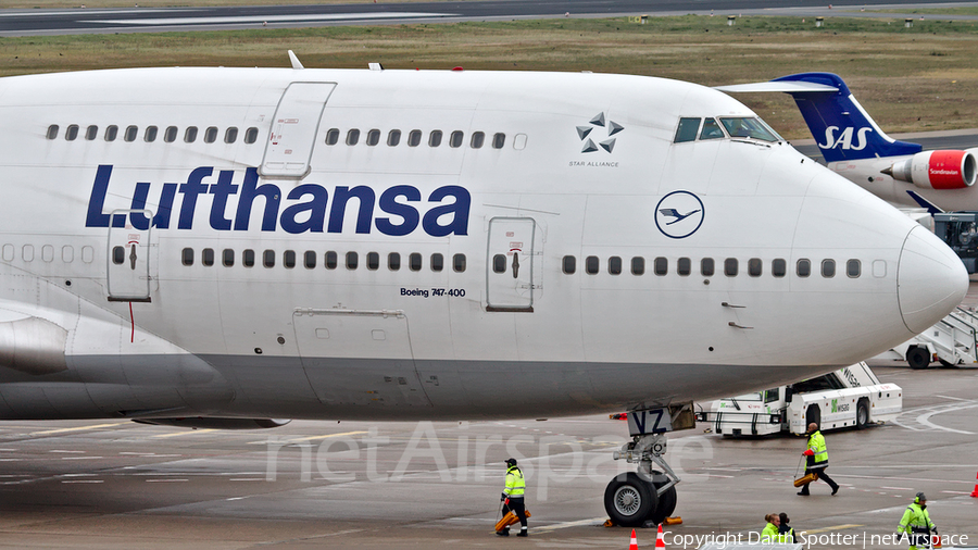 Lufthansa Boeing 747-430 (D-ABVZ) | Photo 207736