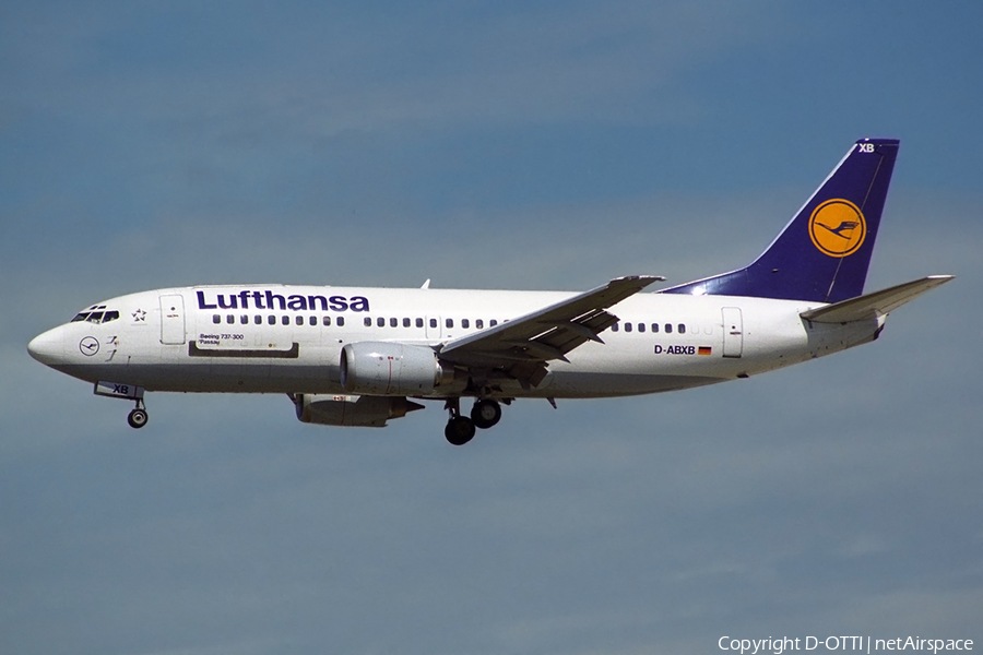 Lufthansa Boeing 737-330(QC) (D-ABXB) | Photo 359205