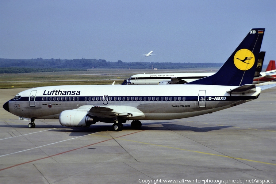 Lufthansa Boeing 737-330 (D-ABXD) | Photo 368363