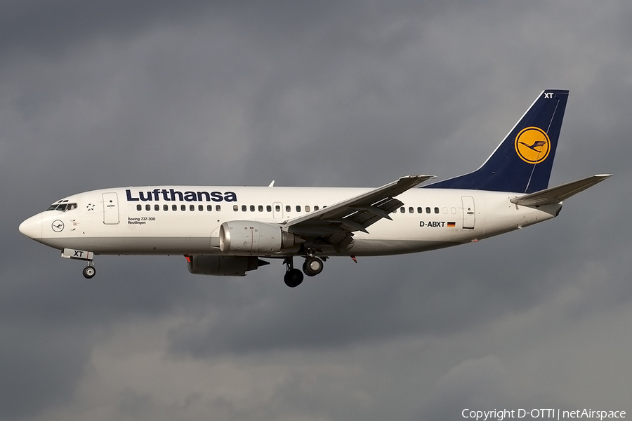 Lufthansa Boeing 737-330 (D-ABXT) | Photo 164072