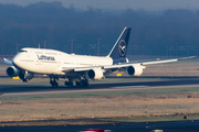 Lufthansa Boeing 747-830 (D-ABYA) at  Dusseldorf - International, Germany