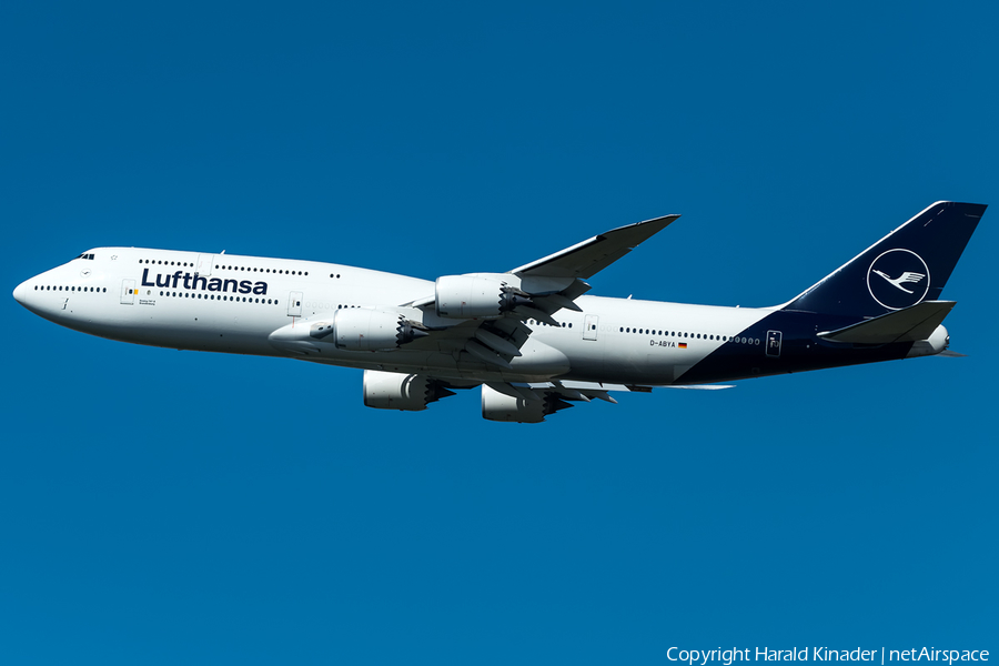 Lufthansa Boeing 747-830 (D-ABYA) | Photo 295196