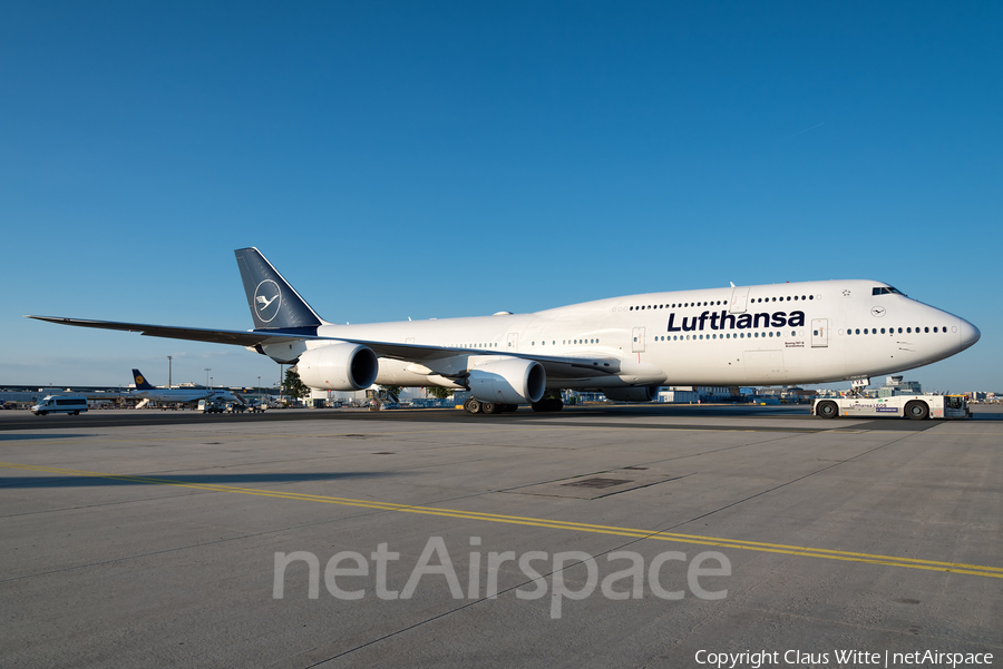 Lufthansa Boeing 747-830 (D-ABYA) | Photo 307349