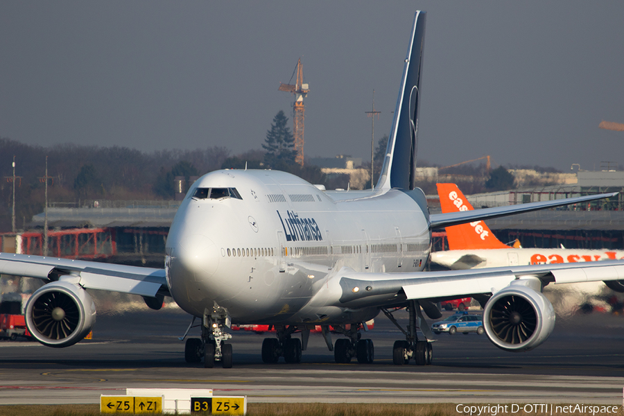 Lufthansa Boeing 747-830 (D-ABYA) | Photo 218314