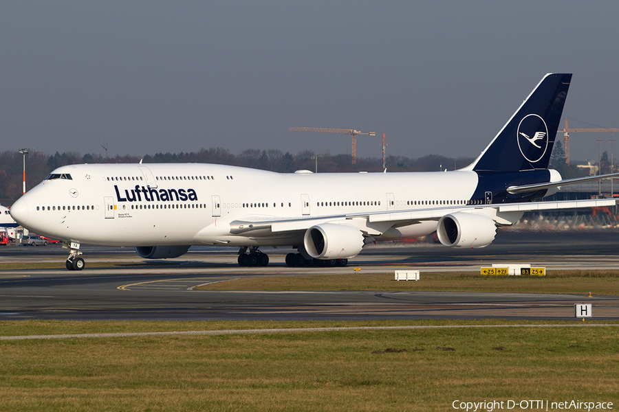 Lufthansa Boeing 747-830 (D-ABYA) | Photo 218320