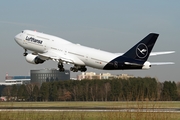 Lufthansa Boeing 747-830 (D-ABYA) at  Hamburg - Fuhlsbuettel (Helmut Schmidt), Germany